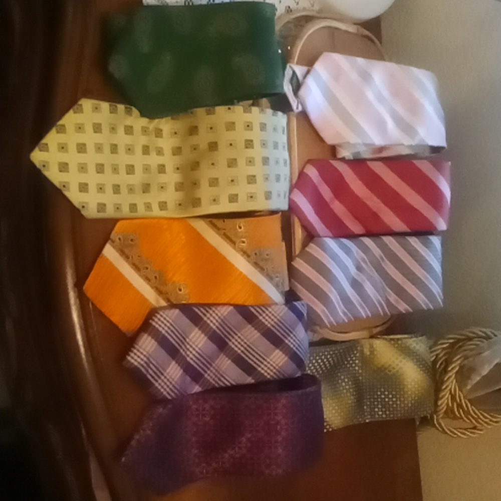 Lot of high end neck ties
